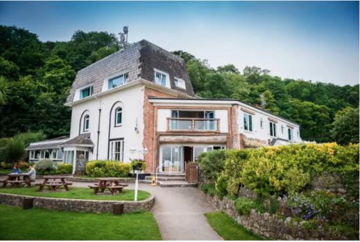 Coastal Wedding Venues - Oxwich Bay Hotel