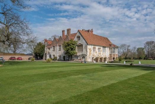 Exclusive Hire Wedding Venues - Bisham Abbey