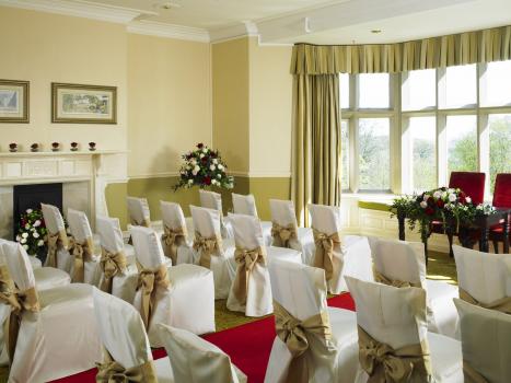 Unusual Wedding Venues - Hollins Hall Marriott Hotel & Country Club