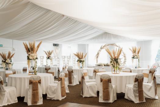 Coastal Wedding Venues - The Glyn Clydach
