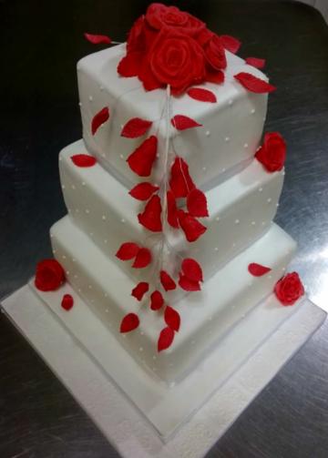 - Cakes by Lucyx