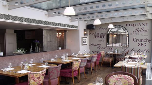 Exclusive Hire Wedding Venues - The Boathouse