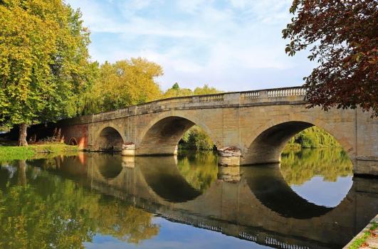 Exclusive Hire Wedding Venues - Shillingford Bridge Hotel