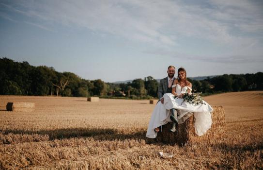 Exclusive Hire Wedding Venues - Fitzleroi Barn
