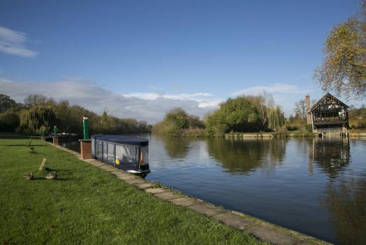 Exclusive Hire Wedding Venues - Shillingford Bridge Hotel