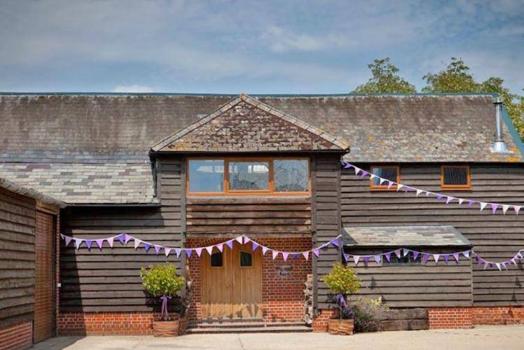 Exclusive Hire Wedding Venues - Pitt Hall Barn