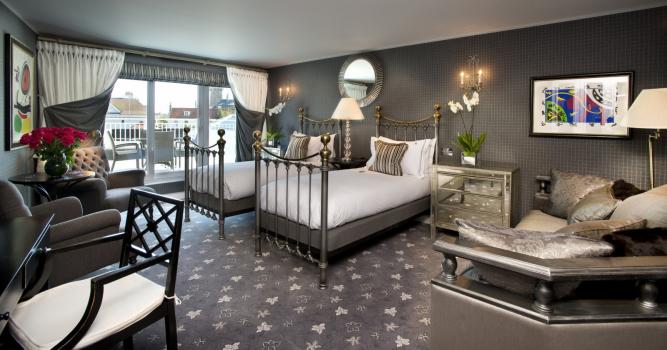 Unusual Wedding Venues - The Duke of Richmond Hotel
