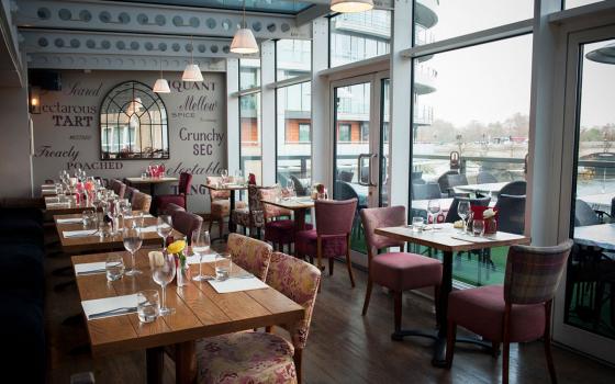 Exclusive Hire Wedding Venues - The Boathouse