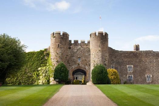 Exclusive Hire Wedding Venues - Amberley Castle
