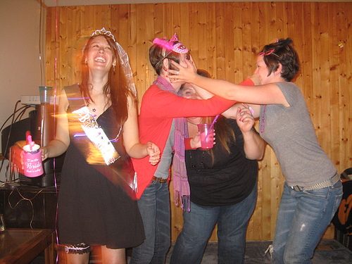 How to Throw the Best Bachelorette Party Ever 2